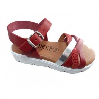 Sandalias de piel color Rojo combinado con Plata. ISSA MIEL