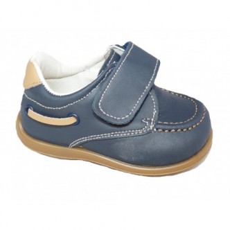 Zapatos estilo nautico de piel en color Azul Marino. QUECOS
