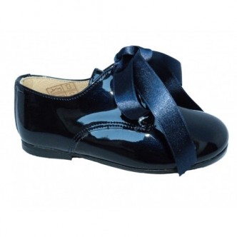 Zapatos estilo blucher de piel charol color Azul Marino.QUECOS