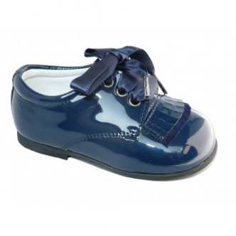 Zapatos de piel charol color azul marino.ANDANINES