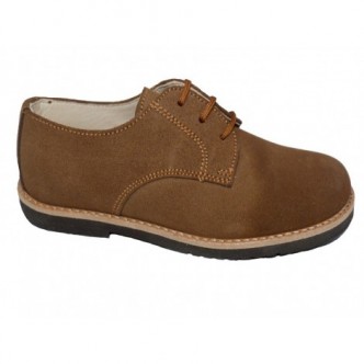 Zapatos de piel ante en color Whisky Camel.QUECOS