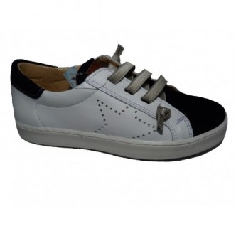 Zapatos Sport de piel en color Blanco combinado con Marino.YOWAS